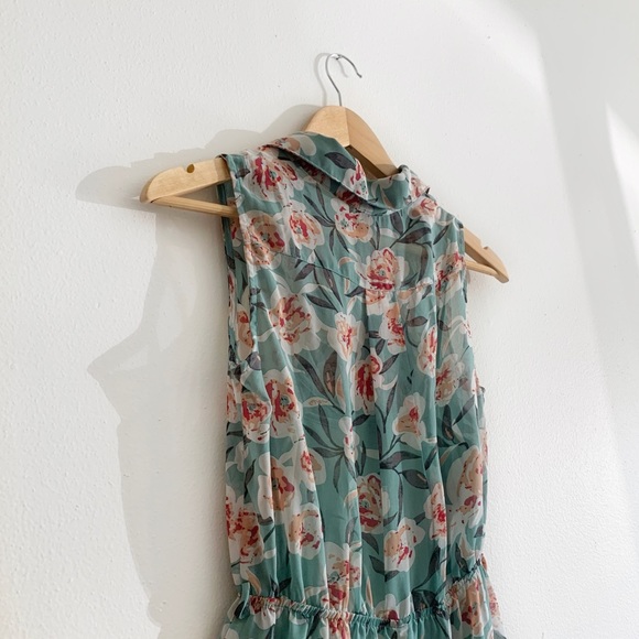 Rue21 Floral Asymmetrical Hem Floral Dress - Picture 6 of 7